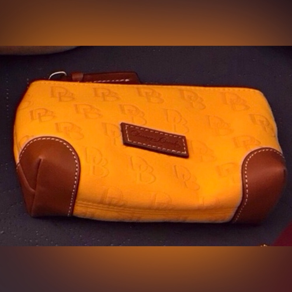 D&B Cosmetic Bag 💄